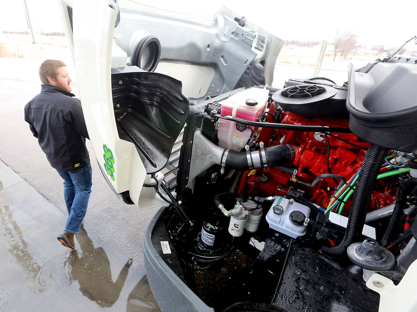 Compressed Gas Trucking